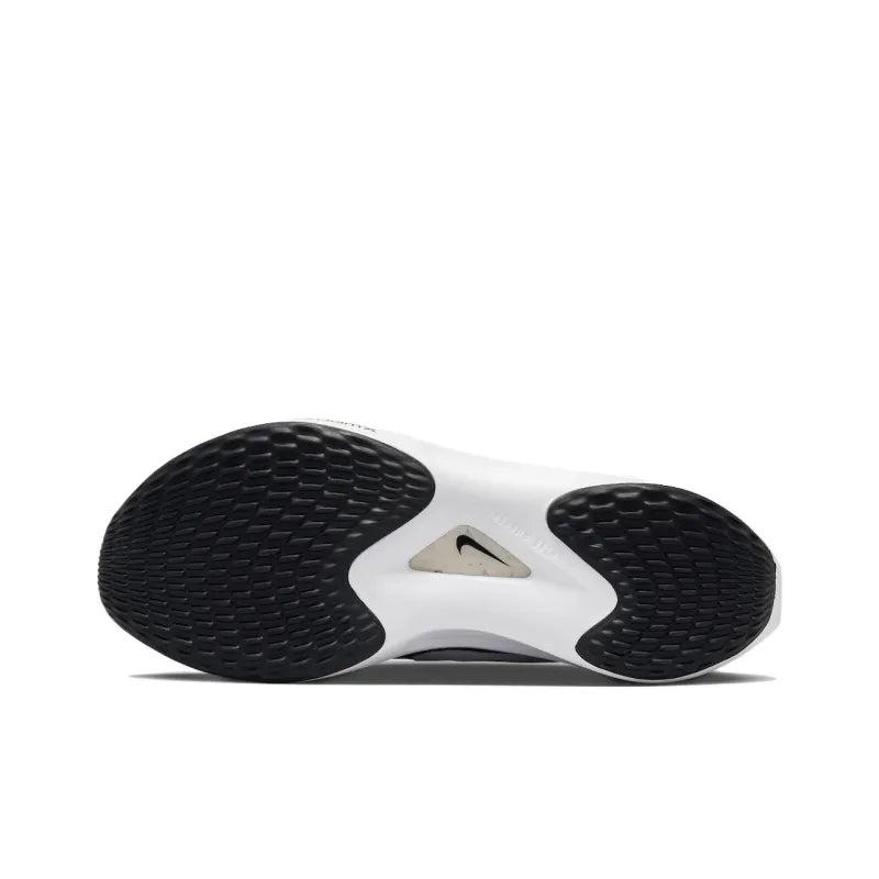 Nik_e Zoom Fly 5 Black White