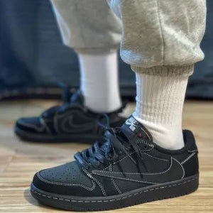 Jor_dan 1 x Travis Scott Retro Low OG Sp Black Phantom