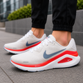 Ni_ke Zoom Structure 26 White Red