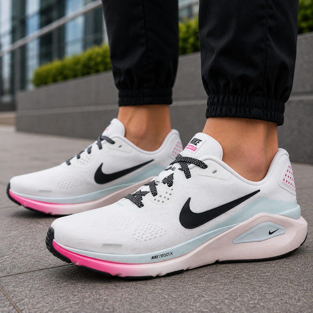 Ni_ke Structure 26 W - White/Glacier Ice/Hyper Pink/Black