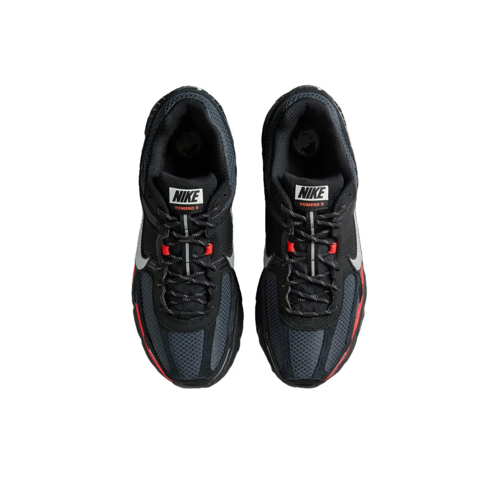 Ni_ke Zoom Vomero 5  Black Red