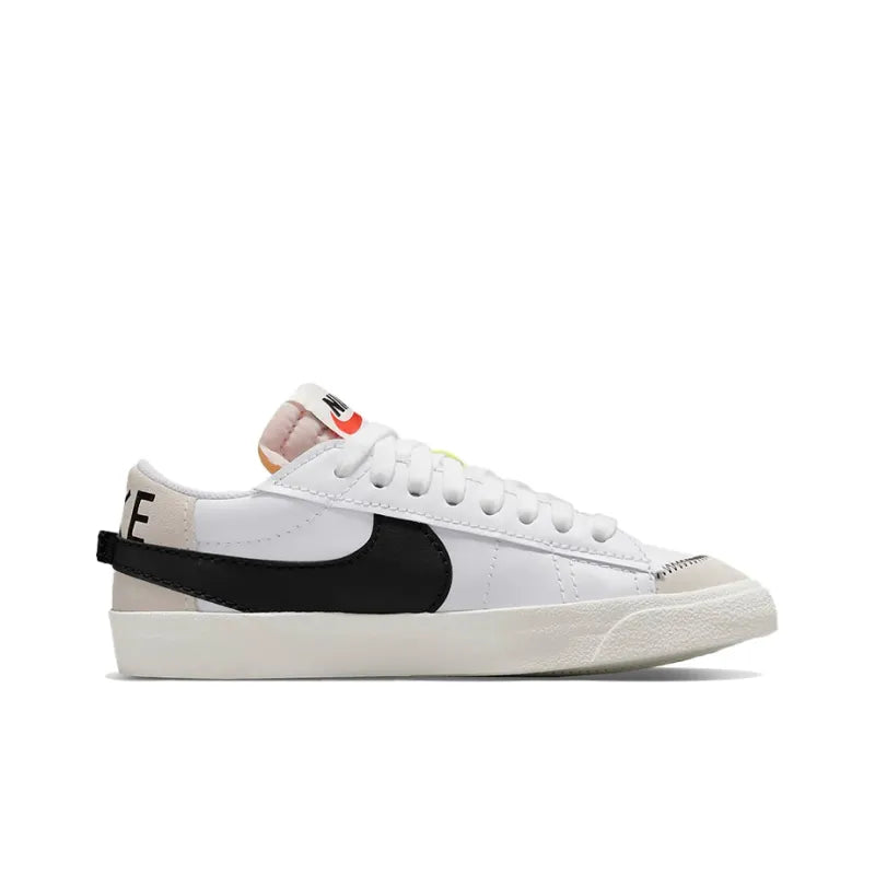 Nik_e Blazer Low-Top Skateboard White Black