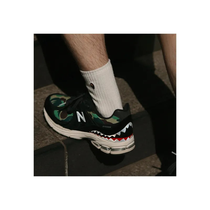 Ne_w Bala_nce x Bape 2002R Black Camo