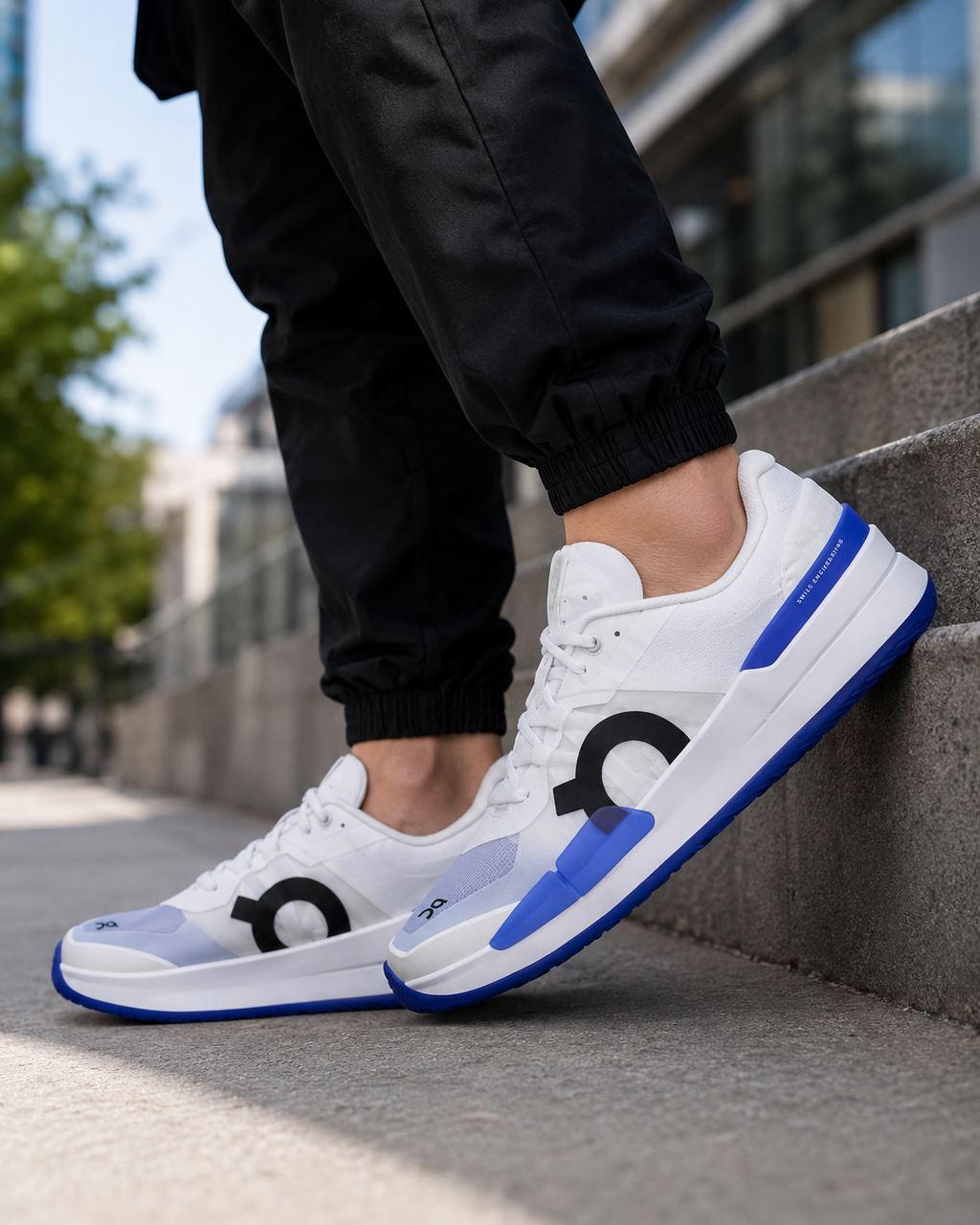 ON THE RO_GER PRO 2 White Blue