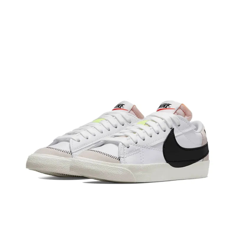 Nik_e Blazer Low-Top Skateboard White Black