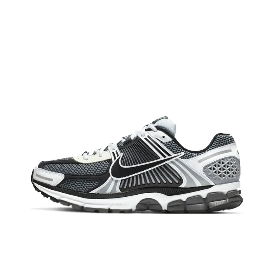 Ni_ke Zoom Vomero 5 SE Sp Dark Grey Black White