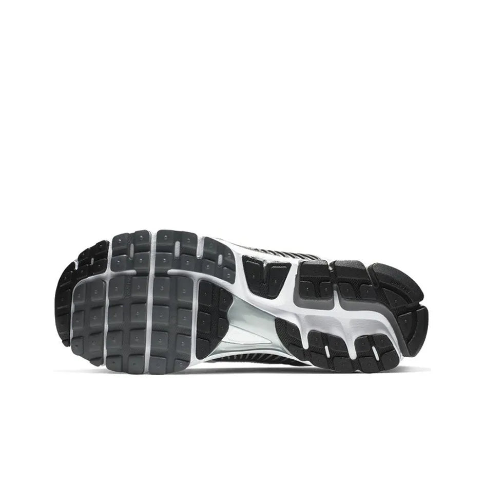 Ni_ke Zoom Vomero 5 SE Sp Dark Grey Black White