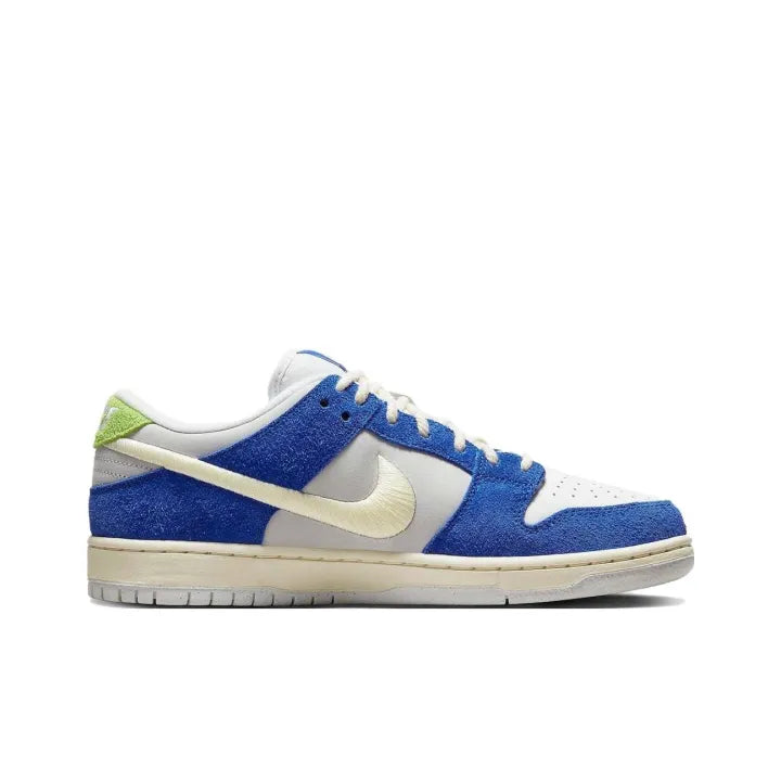 Ni_ke x Fly Streetwear SB Dunk Low Pro Gardenia