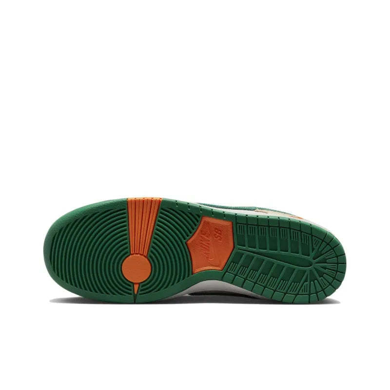 Nik_e x Haritos SB Dunk Low Phantom and Malachite