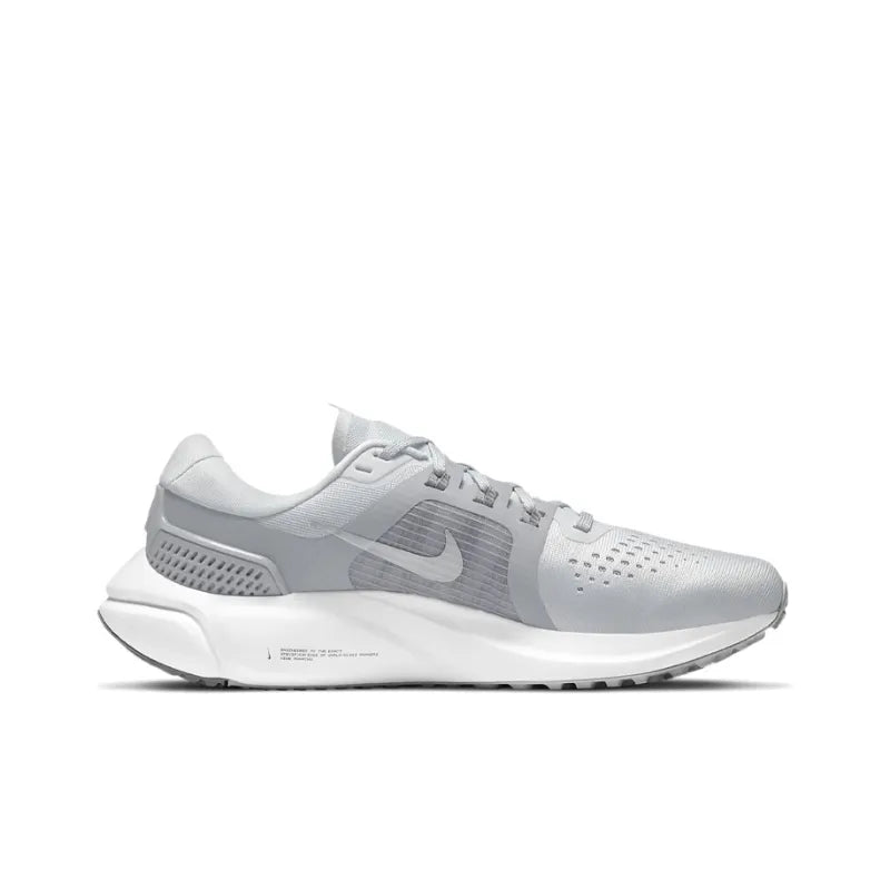 Nik_e Air Zoom Vomero 15
