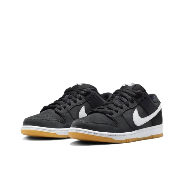 Ni_ke SB Dunk Low Black Gum Sneakers