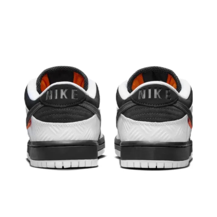 Ni_ke x Tightbooth SB Dunk Low Pro Black and White