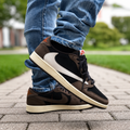 Jor_dan 1 x Travis Scott Retro Low Og Sp Mocha