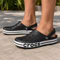 Cr_ocs Bayaband Clogs Black and White