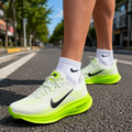 Ni_ke Vomero 18 White Electric Green