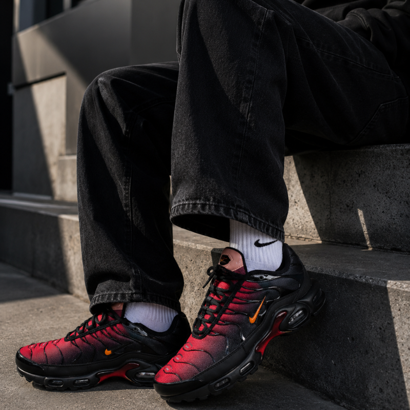 N_ike Air Max TN Premium Cushion Running Sneakers