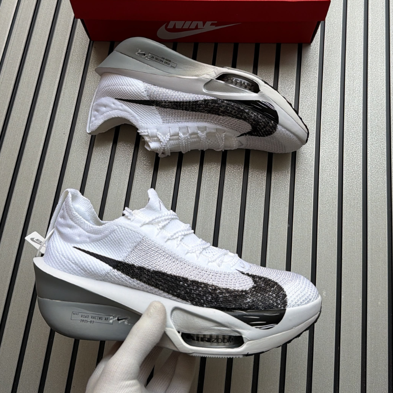 Ni_ke run alpha fly 3 prototype new colors