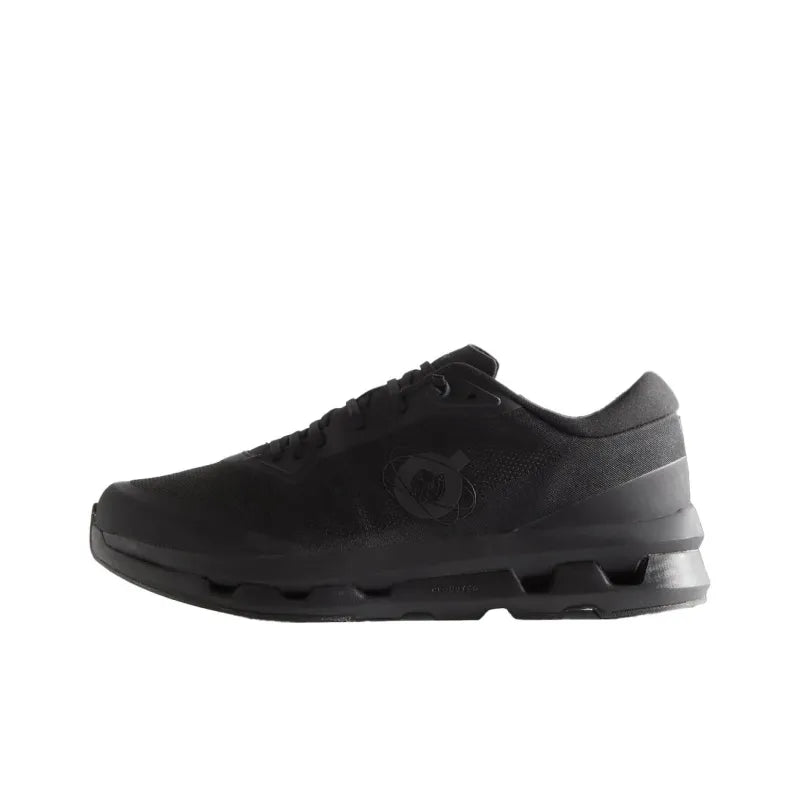 O_n Running x Kiss Cloudzone Black