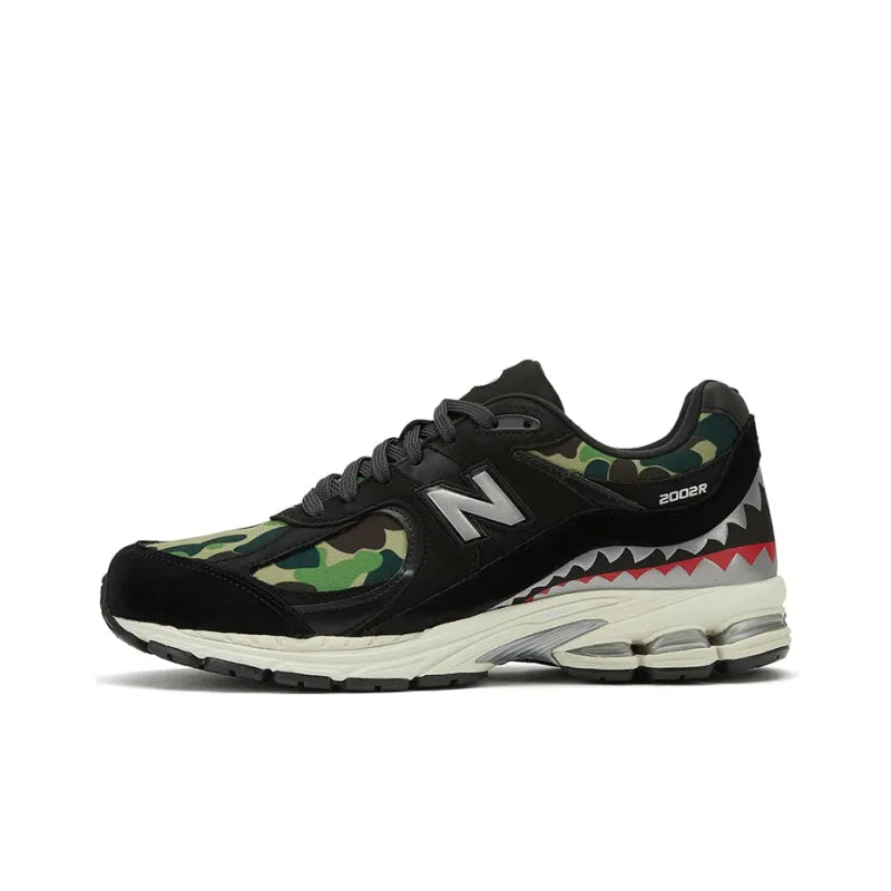 Ne_w Bala_nce x Bape 2002R Black Camo